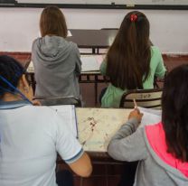 Cada año, 100 mil alumnos terminan la secundaria pero adeudan materias y no se reciben