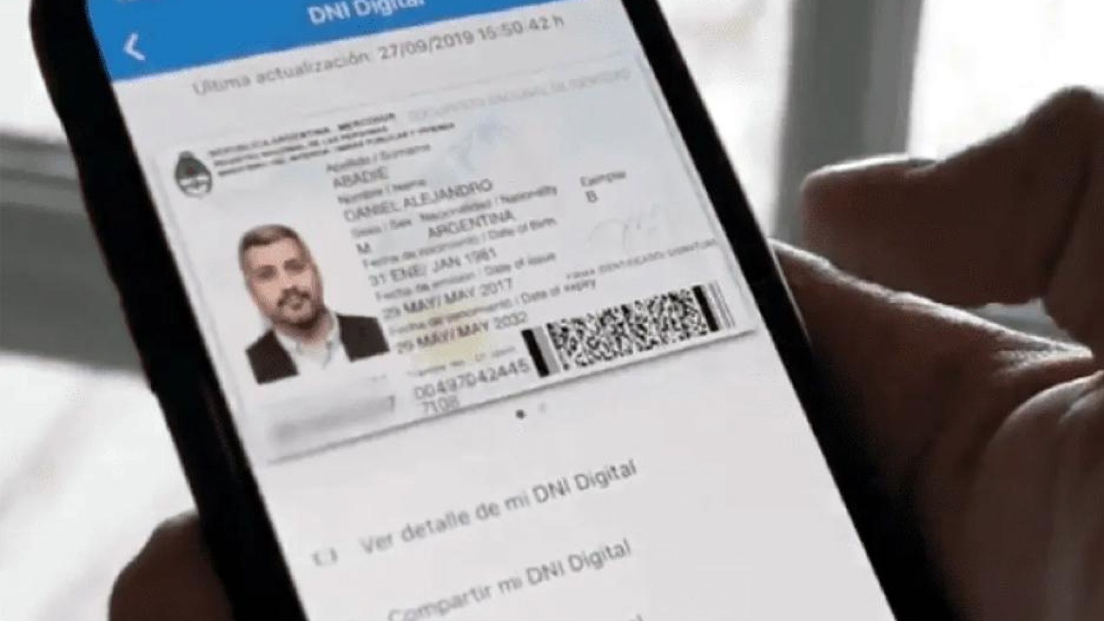 Lanzaron una versión digital del DNI para llevar en el celular: cómo es el trámite