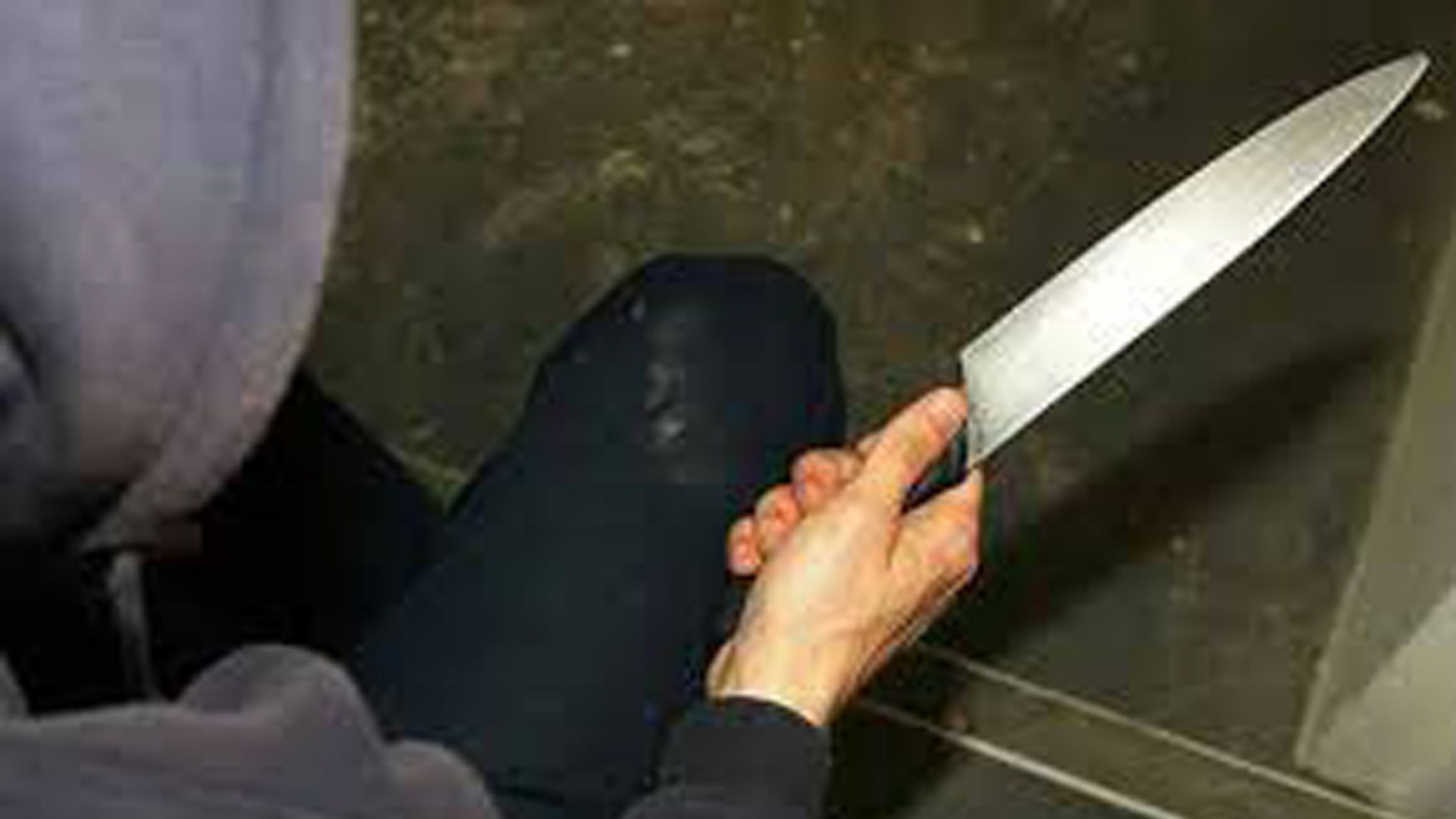 Salvaje de 13 años apuñaló a un policía: "Me mandaron a matar policías"