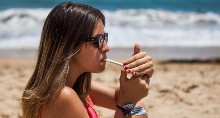 Verano sin humo: En Pinamar prohiben fumar en la playa - El Nacionalista