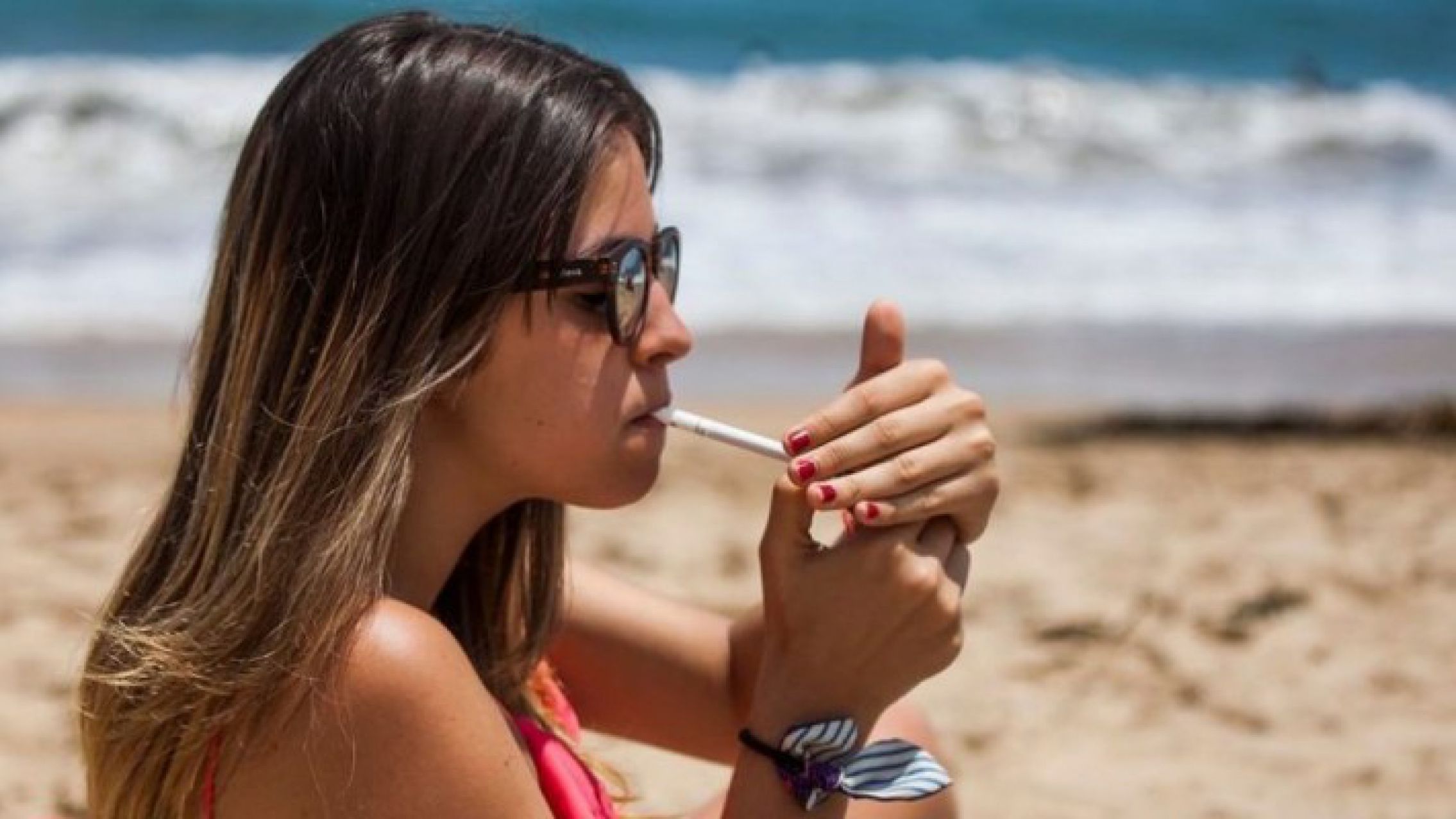 Verano sin humo: En Pinamar prohiben fumar en la playa