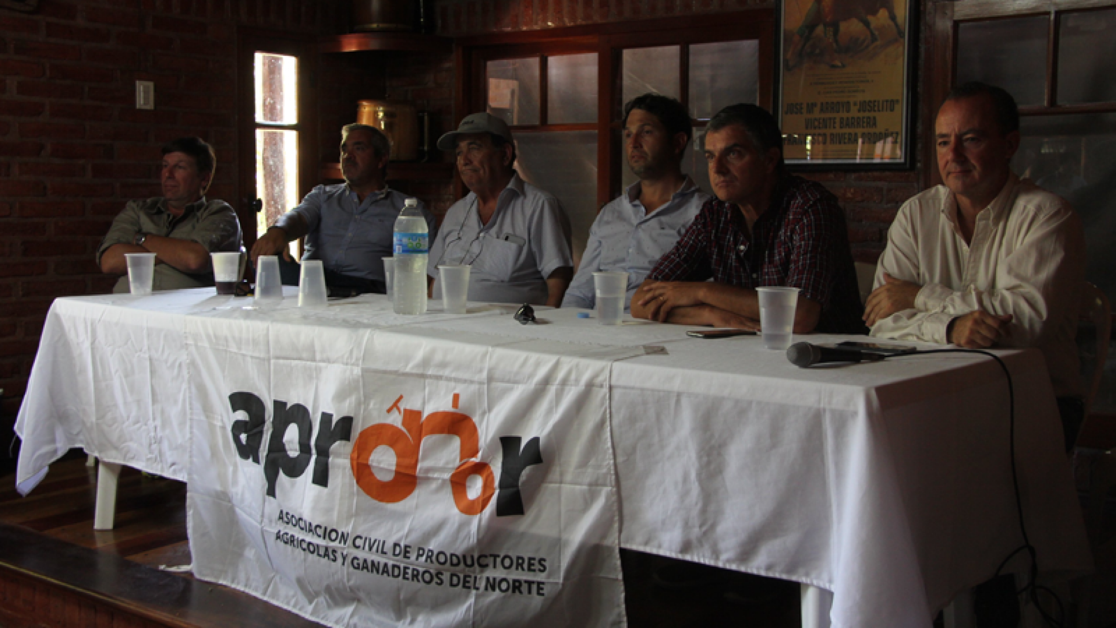 A causa de las criticadas medidas del gobierno contra el campo, productores rurales realizan un paro de 48 horas