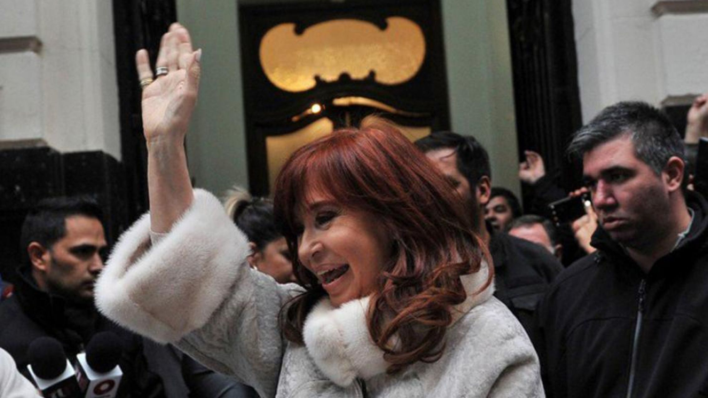 La página del Instituto Patria no menciona a Alberto Fernández y hasta tiene el Preámbulo de una nueva Constitución