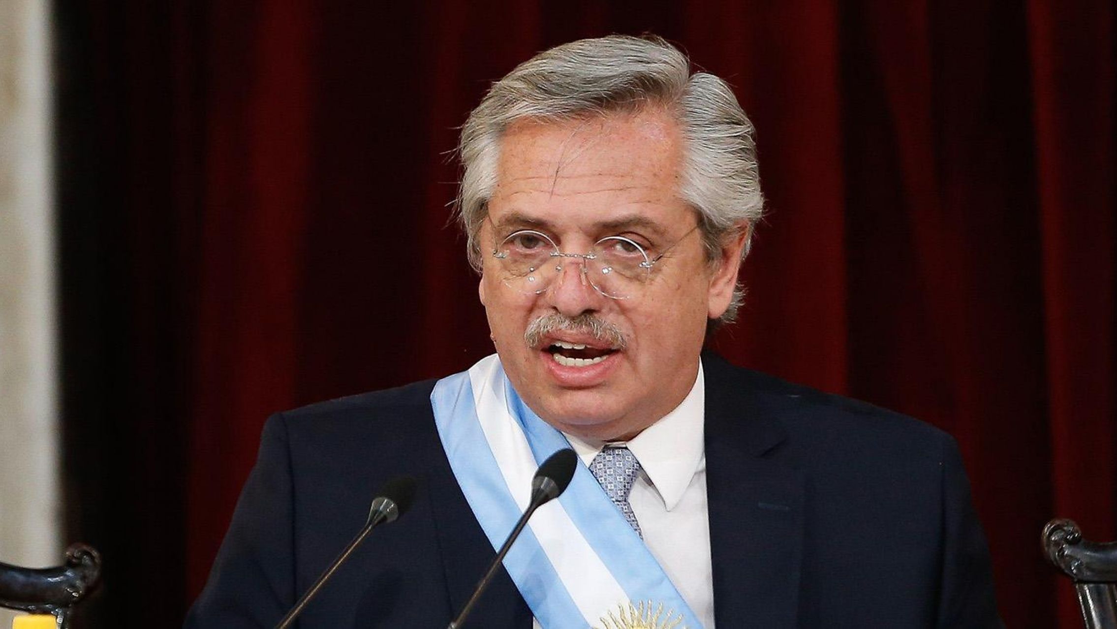 Un ajuste que se niega mientras el presidente se comporta como un ajustador