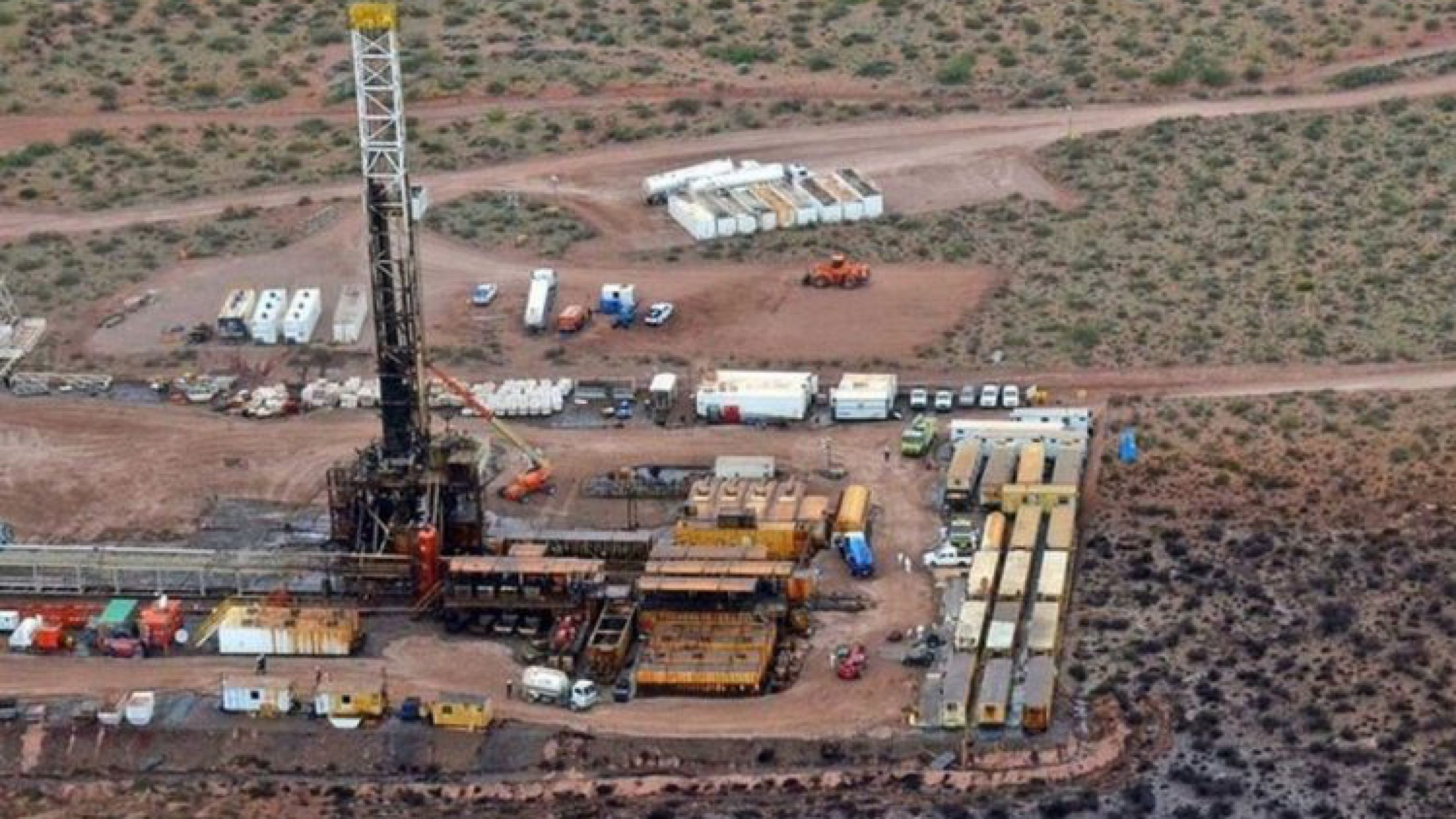 Mapuches bloquean la construcción de un oleoducto de Vaca Muerta