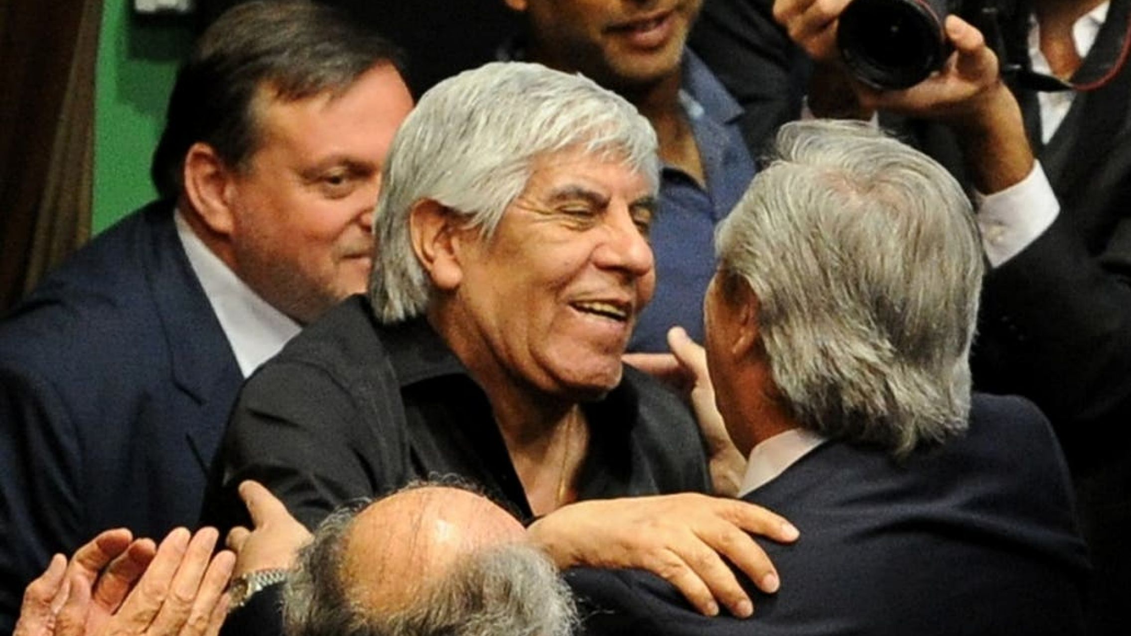 OCA. La empresa que administran el Estado y Moyano debe a la AFIP $17.000 millones