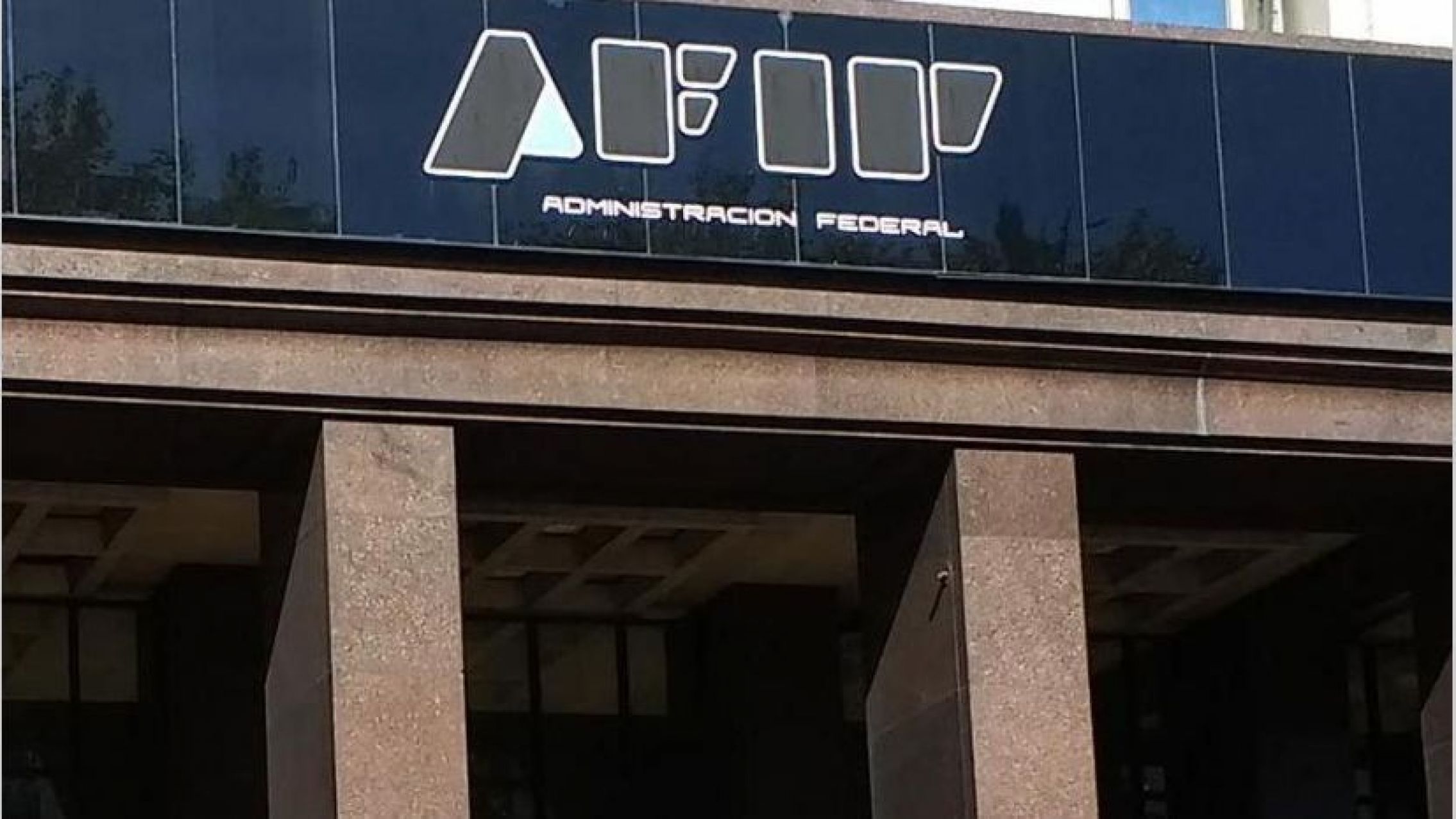 La AFIP endureció los controles sobre las compras online en el exterior