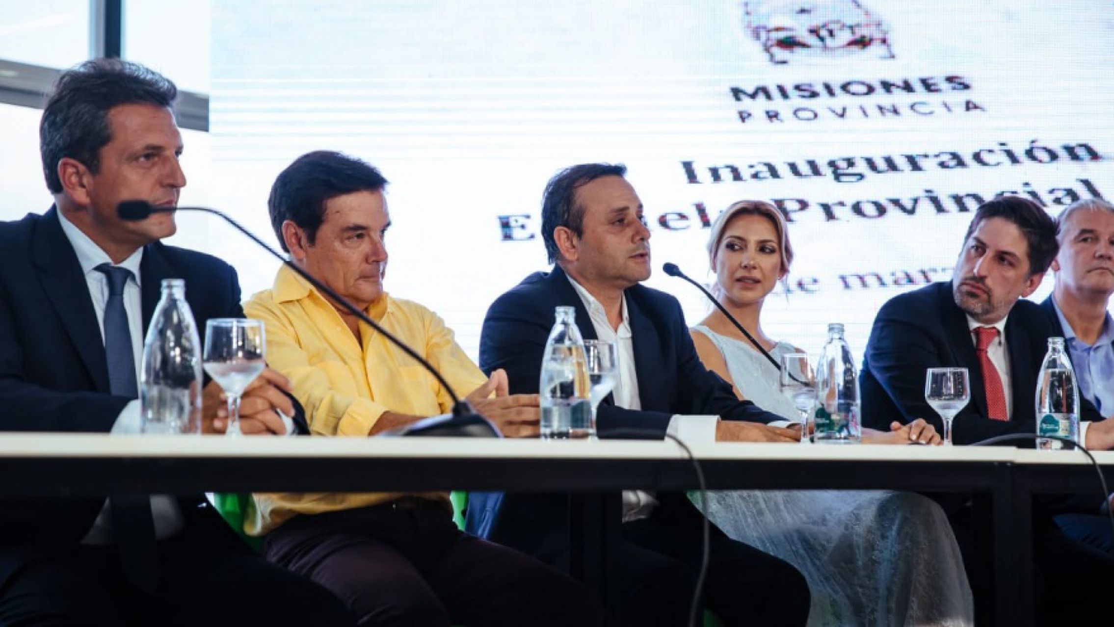 Carlos Rovira viajó a Tailandia, evitó la cuarentena y participó de un acto con funcionarios nacionales