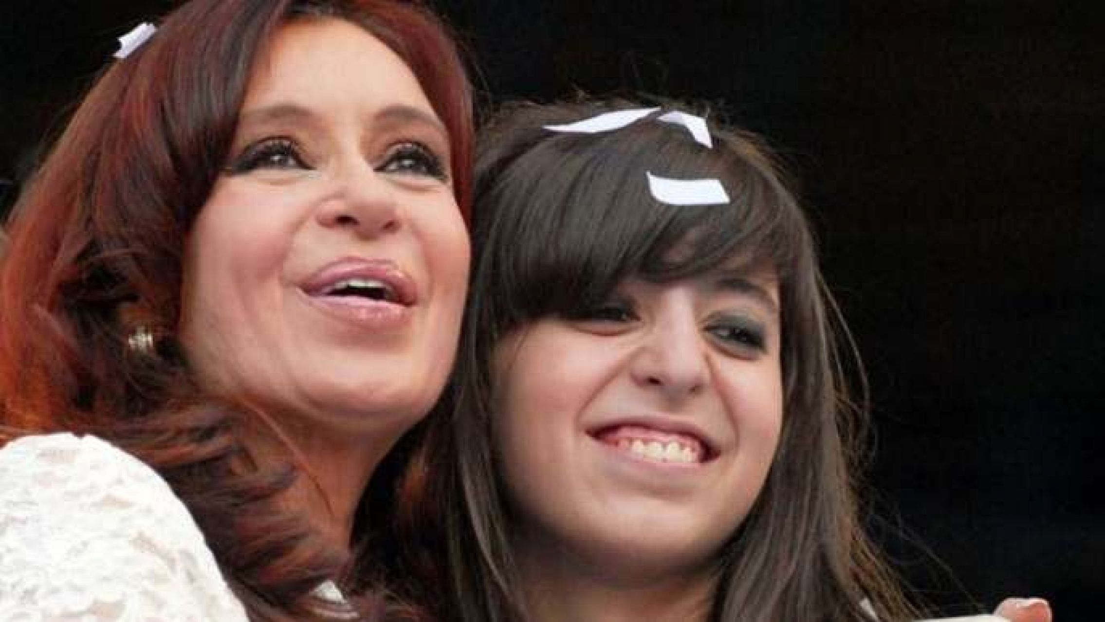 Cristina y Florencia Kirchner llegaron desde Cuba anoche al país en medio de la cuarentena