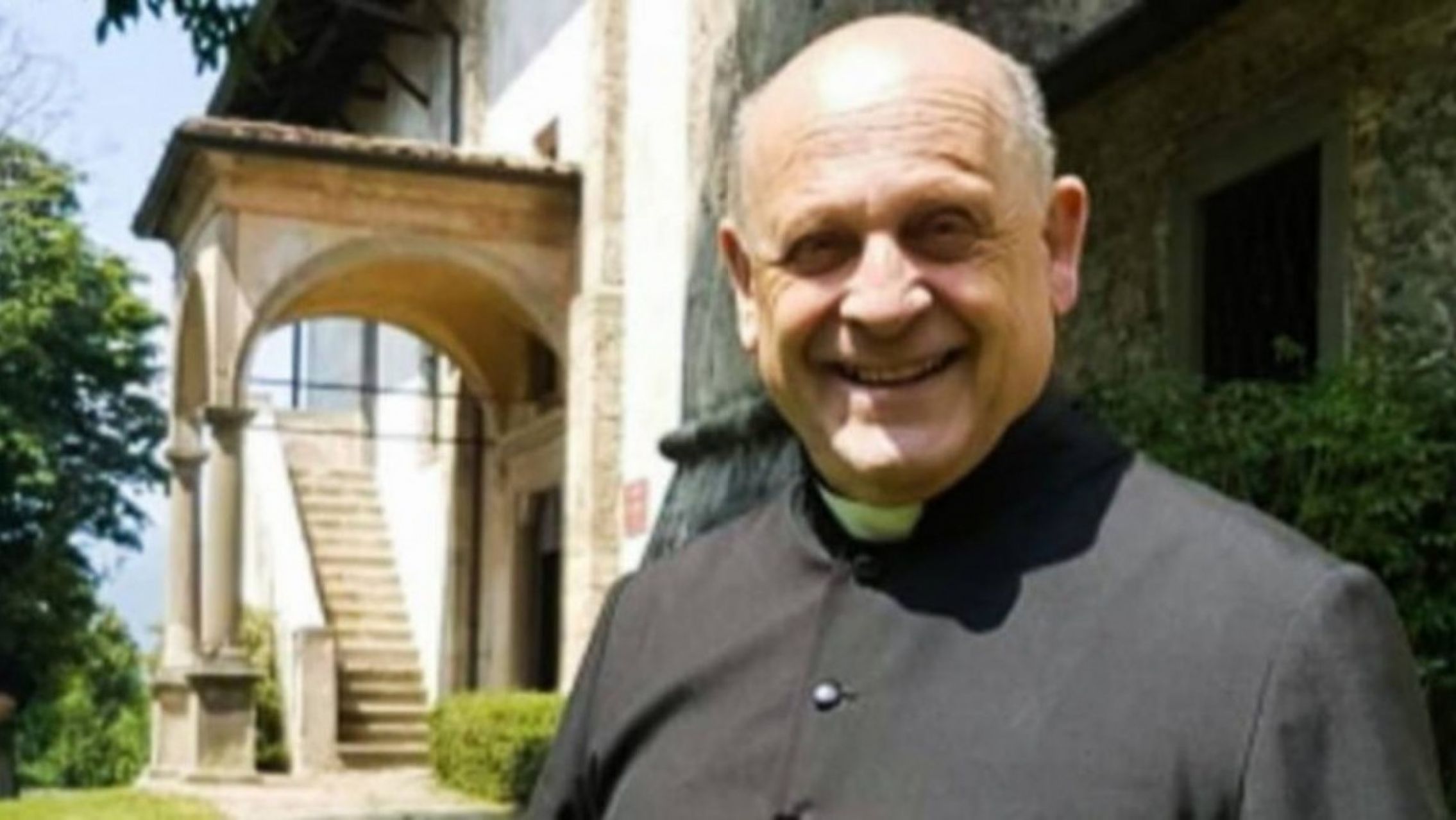 Un sacerdote italiano donó su respirador a un paciente más joven y falleció en Bérgamo