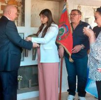 Malvinas: un soldado inglés guardó 40 años el casco de un argentino y viajó al país para devolvérselo a la hija