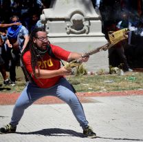 El "Gordo Mortero" apoyó la toma de colegios en la Ciudad: "Fuerza con su lucha"