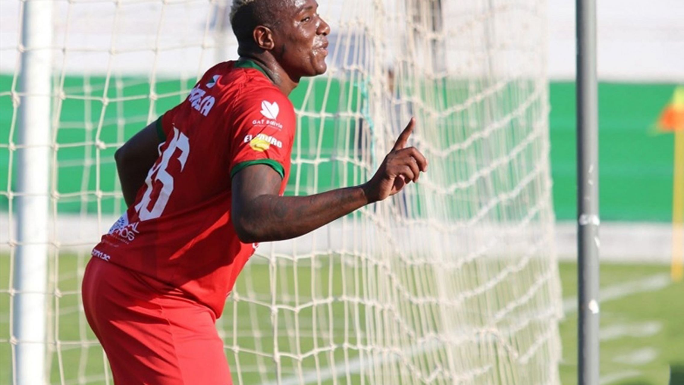 "Si desciendo me corto el miembro", la picante declaración de un futbolista ecuatoriano