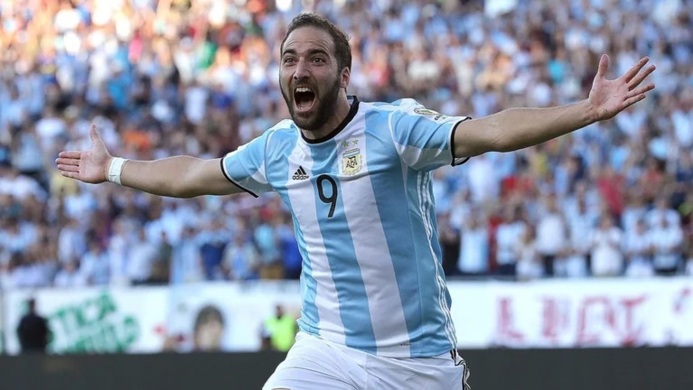Gonzalo "Pipita" Higuaín anunció su retiro del fútbol