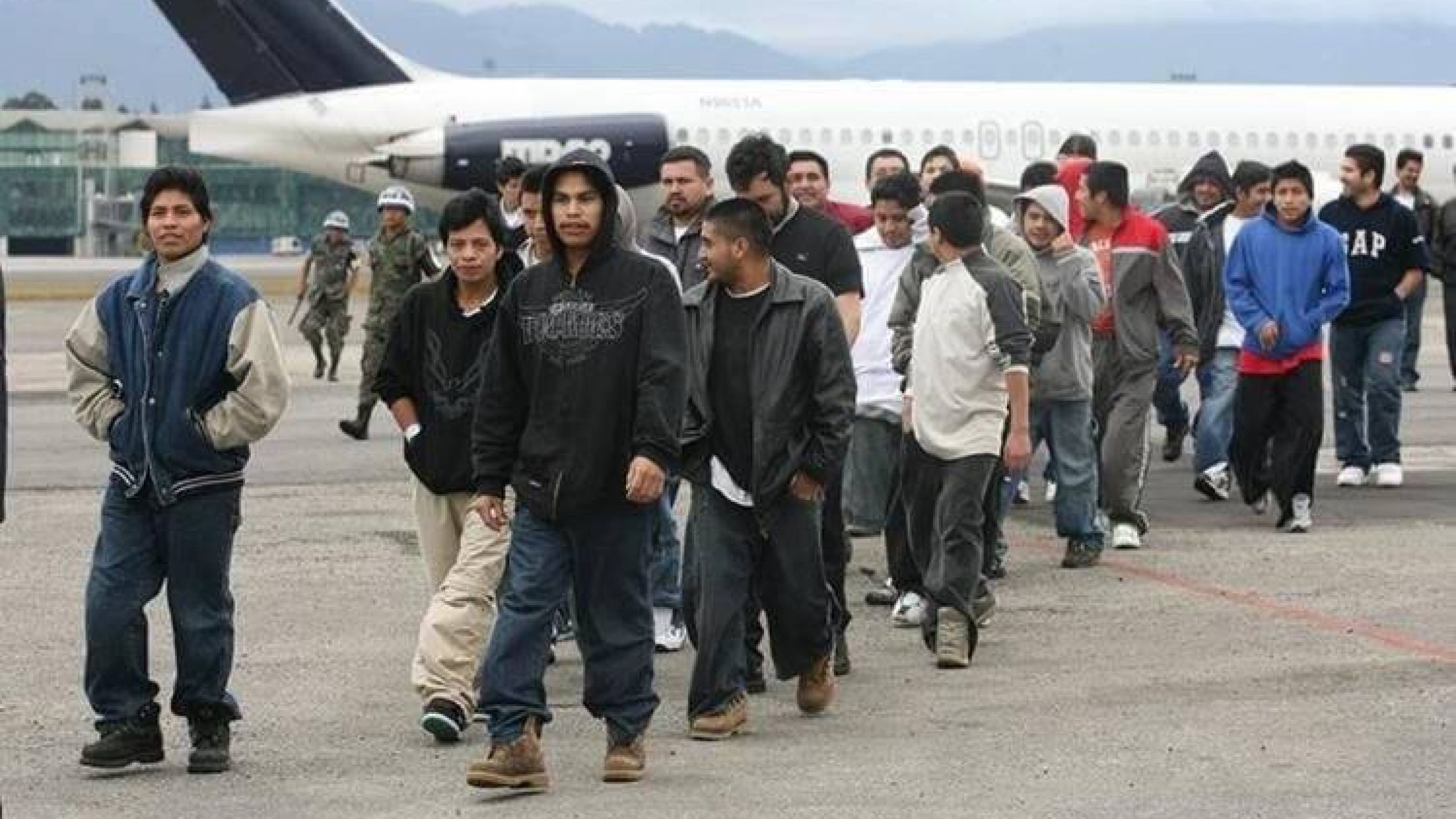 Italia y Francia profundizaron la expulsión de inmigrantes: enterate quiénes son los más perjudicados