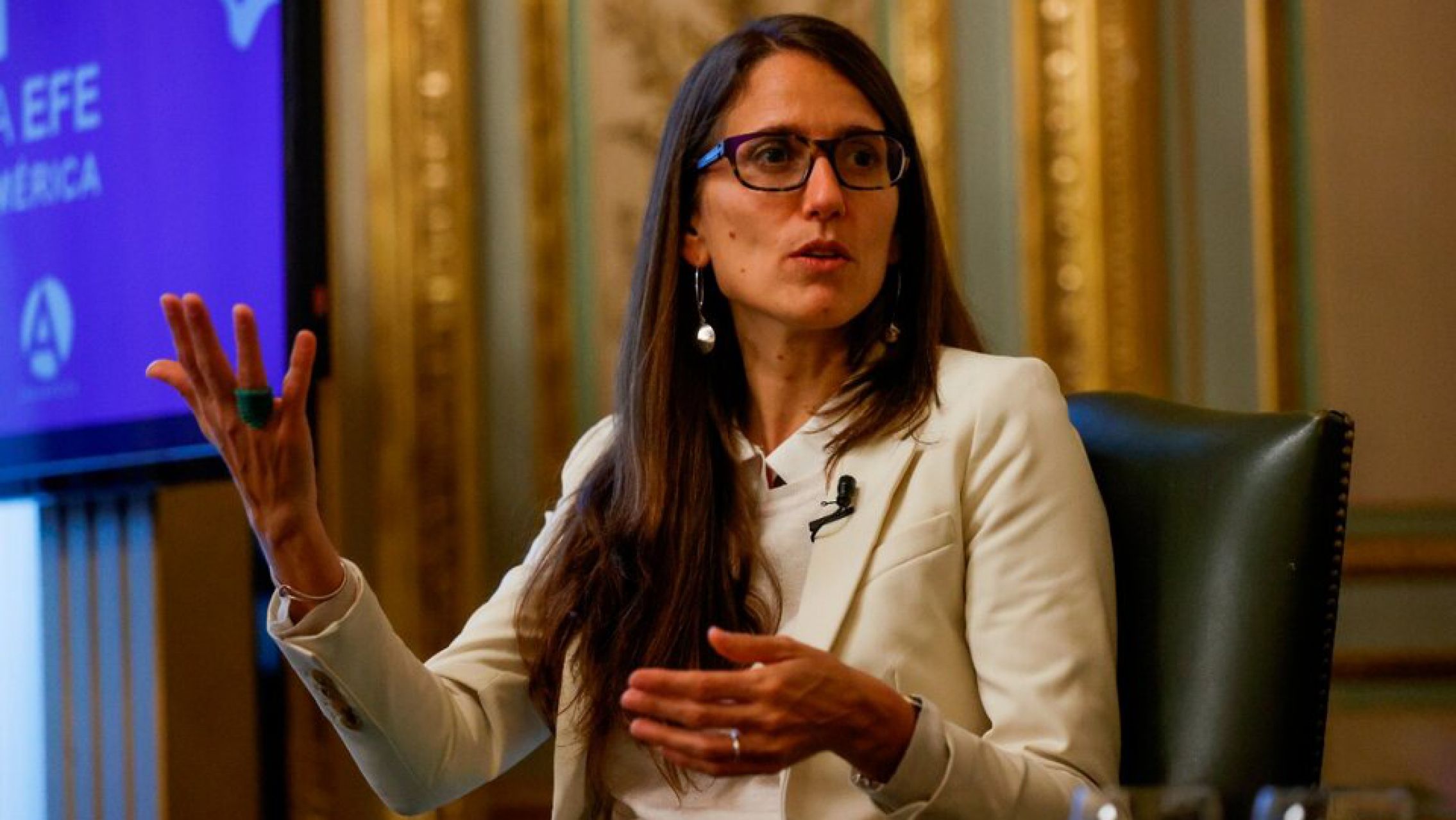 Elizabeth Gómez Alcorta presentó su renuncia indeclinable tras el operativo en Villa Mascardi