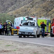 Grave accidente en Mendoza: una camioneta con 16 estudiantes volcó
