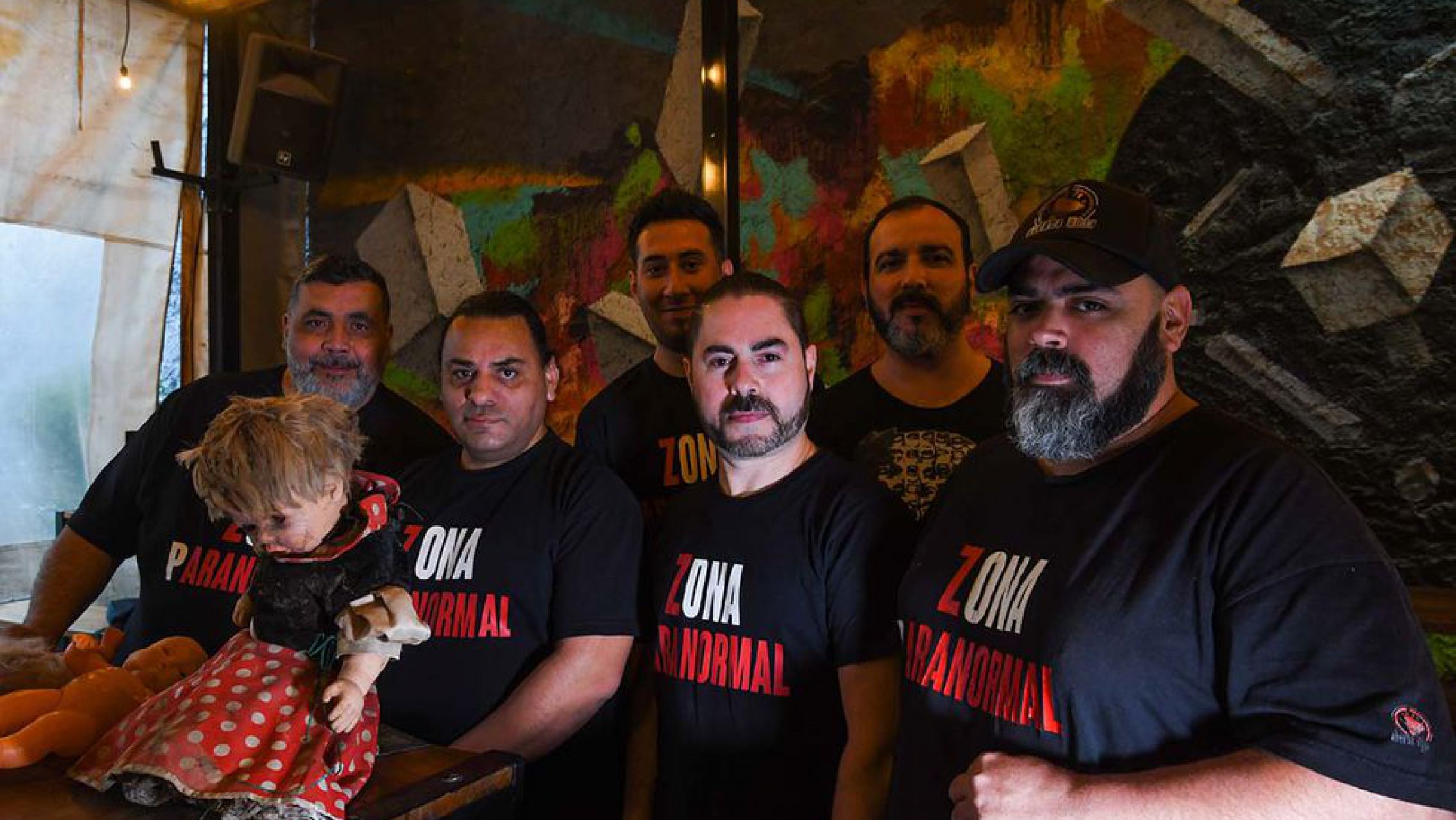 "Los Warren" mendocinos: coleccionan elementos embrujados y persiguen historias paranormales