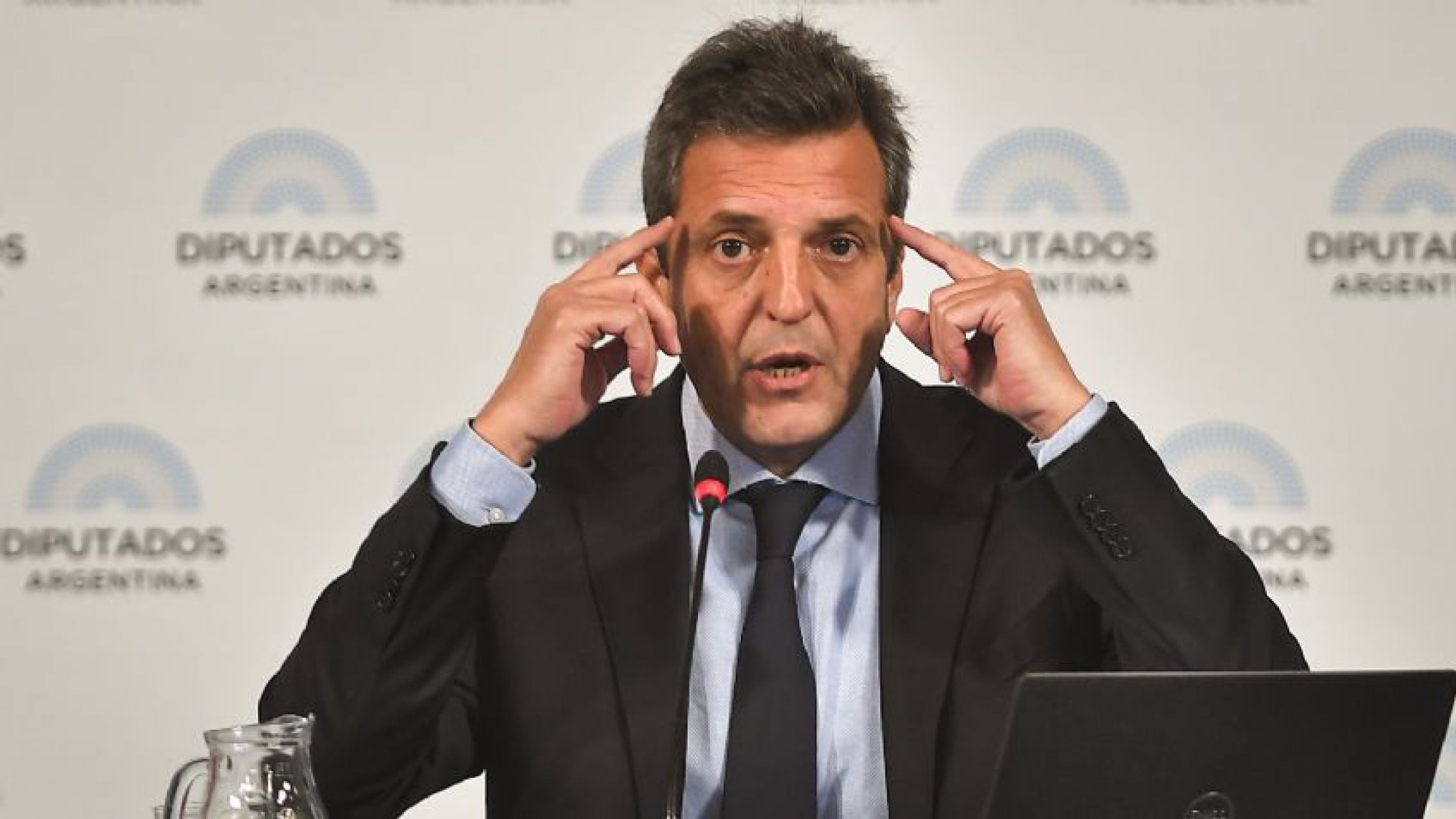 Massa ordenó investigar la compra de bonos de la deuda