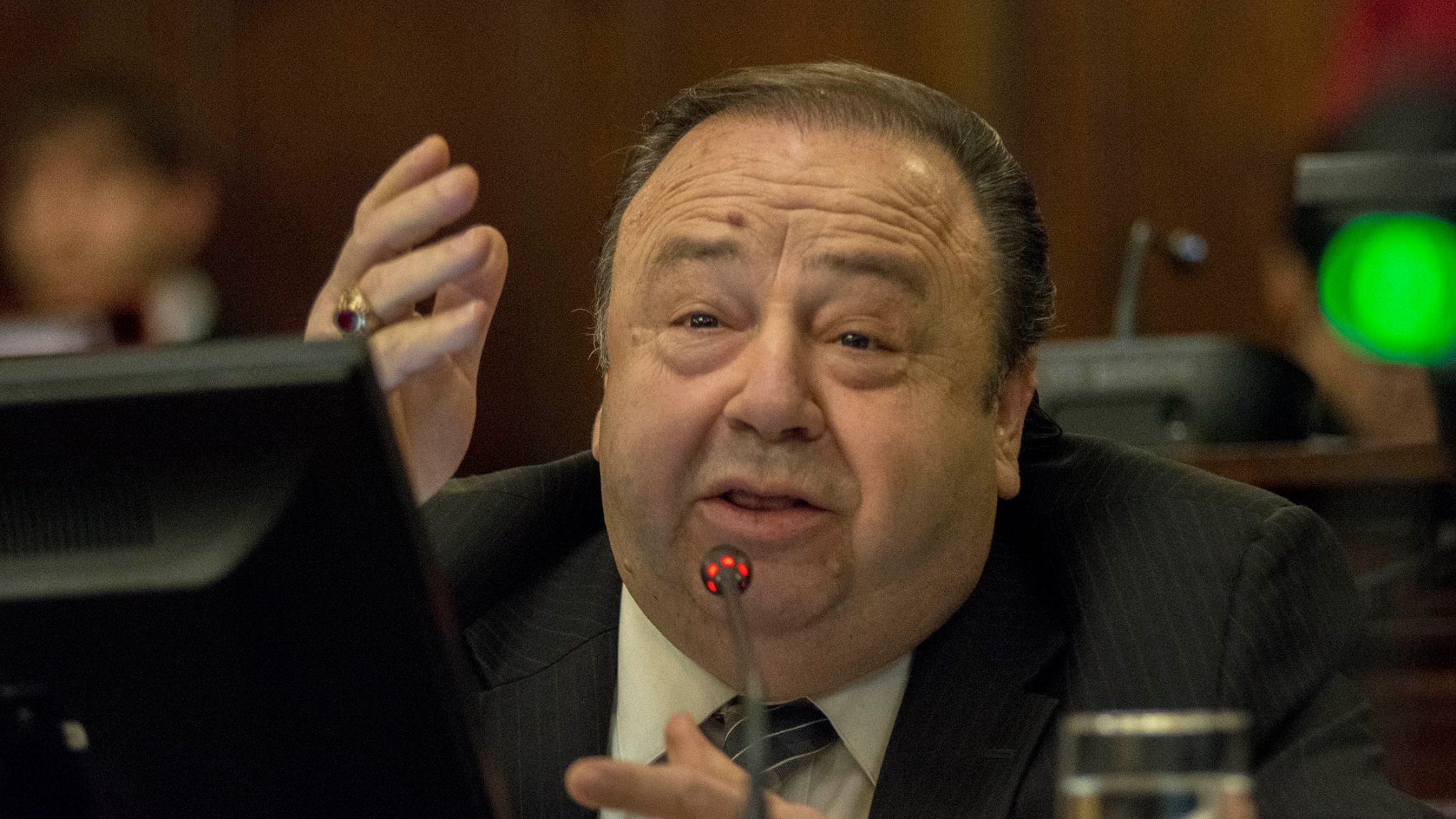 Era Senador y "confesó" que lo coimearon: la Justicia archivó la causa