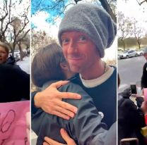 El l&iacute;der de Coldplay sorprendi&oacute; con un inesperado recital en pleno microcentro porte&ntilde;o