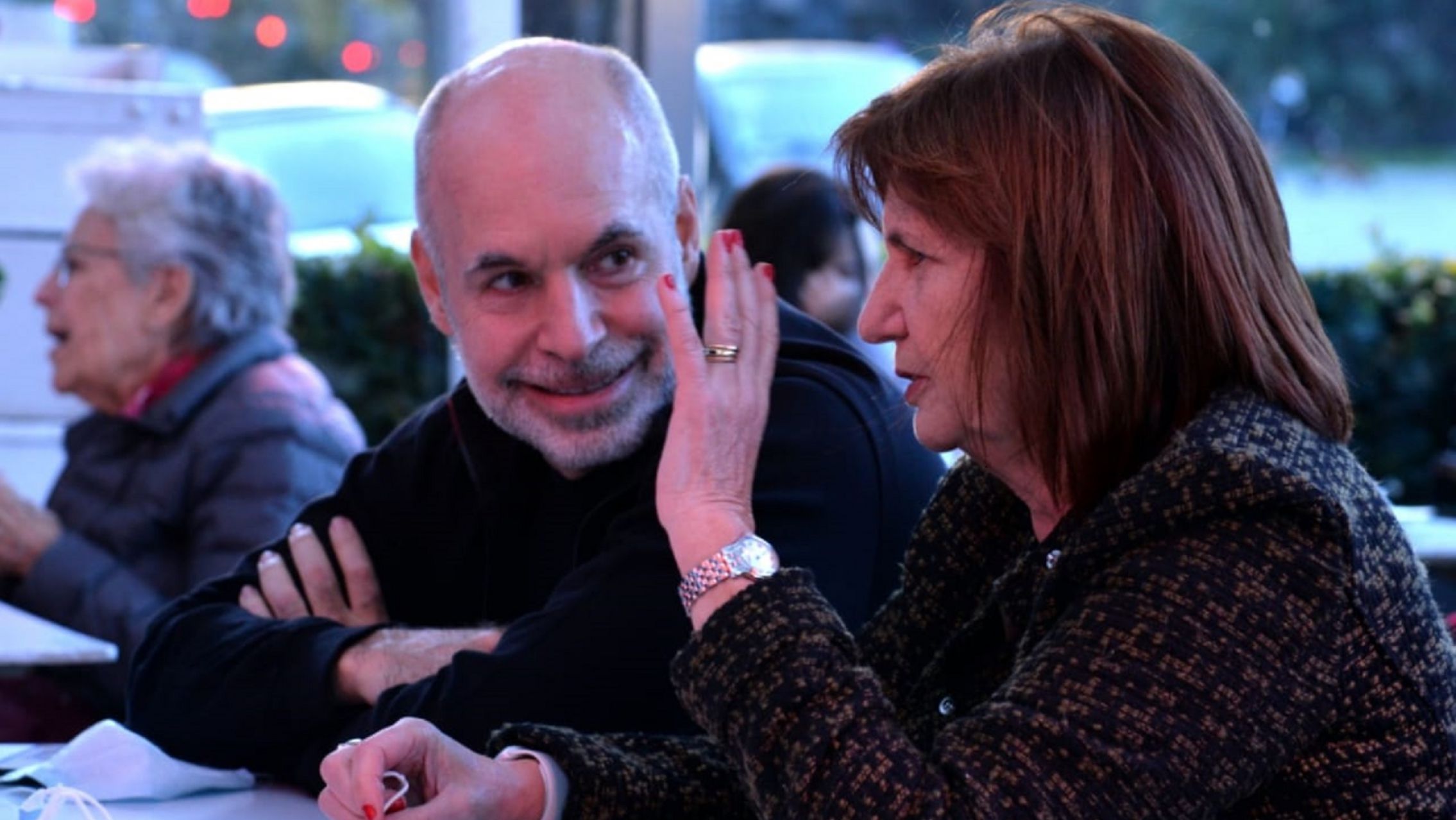 Una encuesta presencial sorprende y muestra que Larreta le saca ocho puntos a Patricia