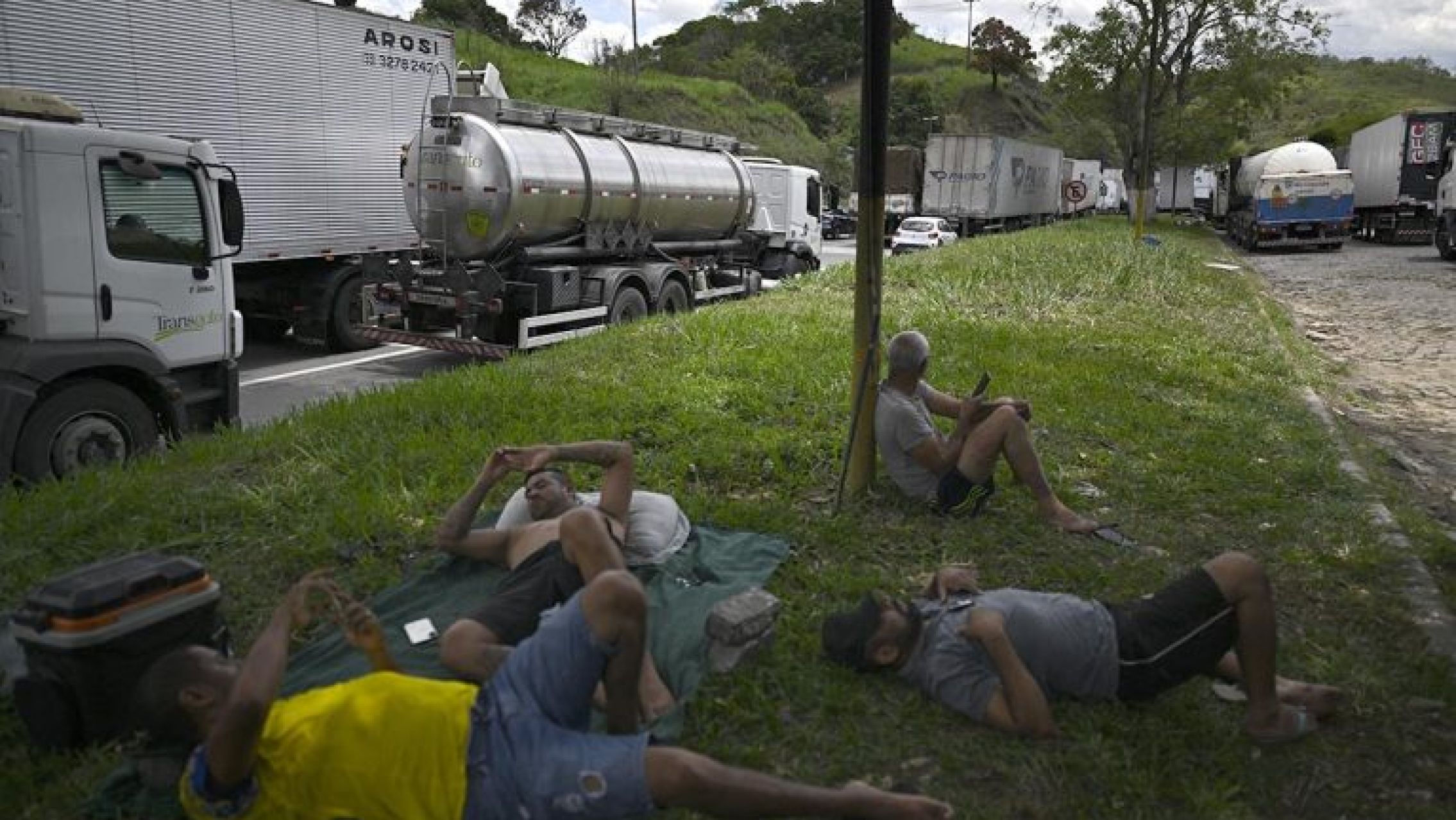 Cortes y protestas en varios estados de Brasil en rechazo al resultado electoral
