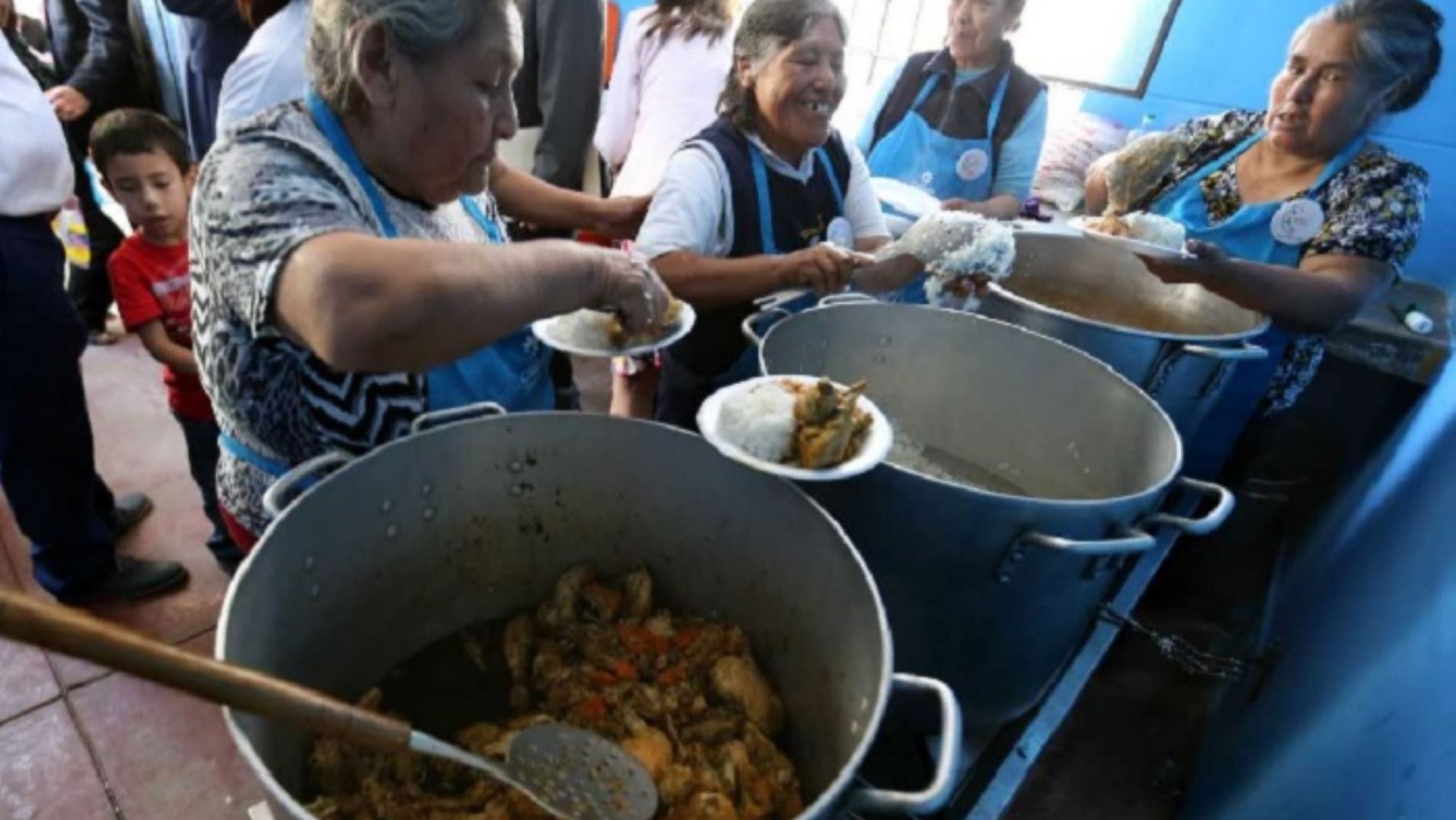 El 62,8 de quienes asisten a comedores, "manifiesta saltearse una comida"