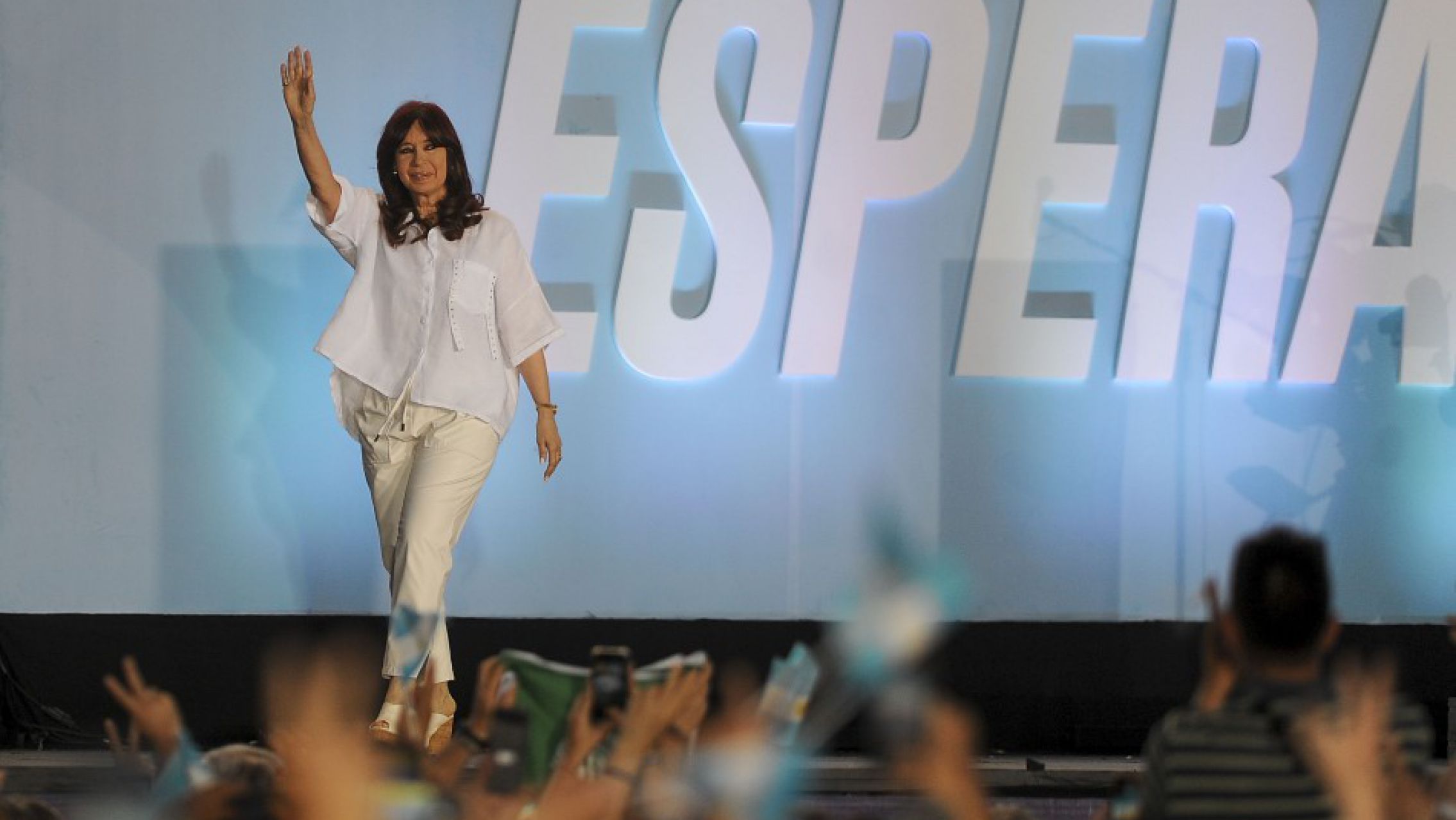 Cristina en modo candidata: "la gente tiene que decidir si quiere volver a esa Argentina que tuvo"
