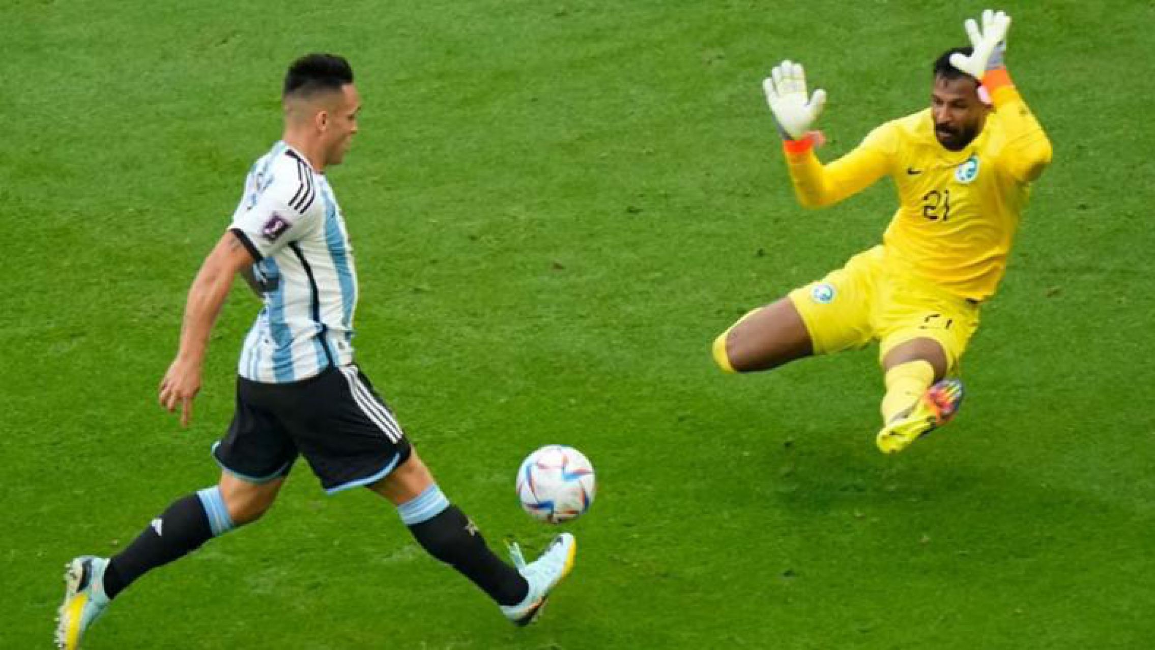 ¿No estaba offside? En el gol de Lautaro al VAR se le pasó un detalle vital