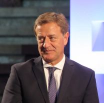 El Gobernador de Mendoza no dio feriado, pero quiso hacerse una escapadita para ver a La Scaloneta