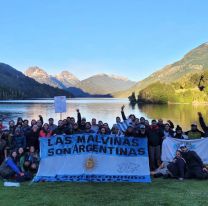 Juan Grabois llegó a Lago Escondido e inició una protesta en la estancia del magnate británico Joe Lewis