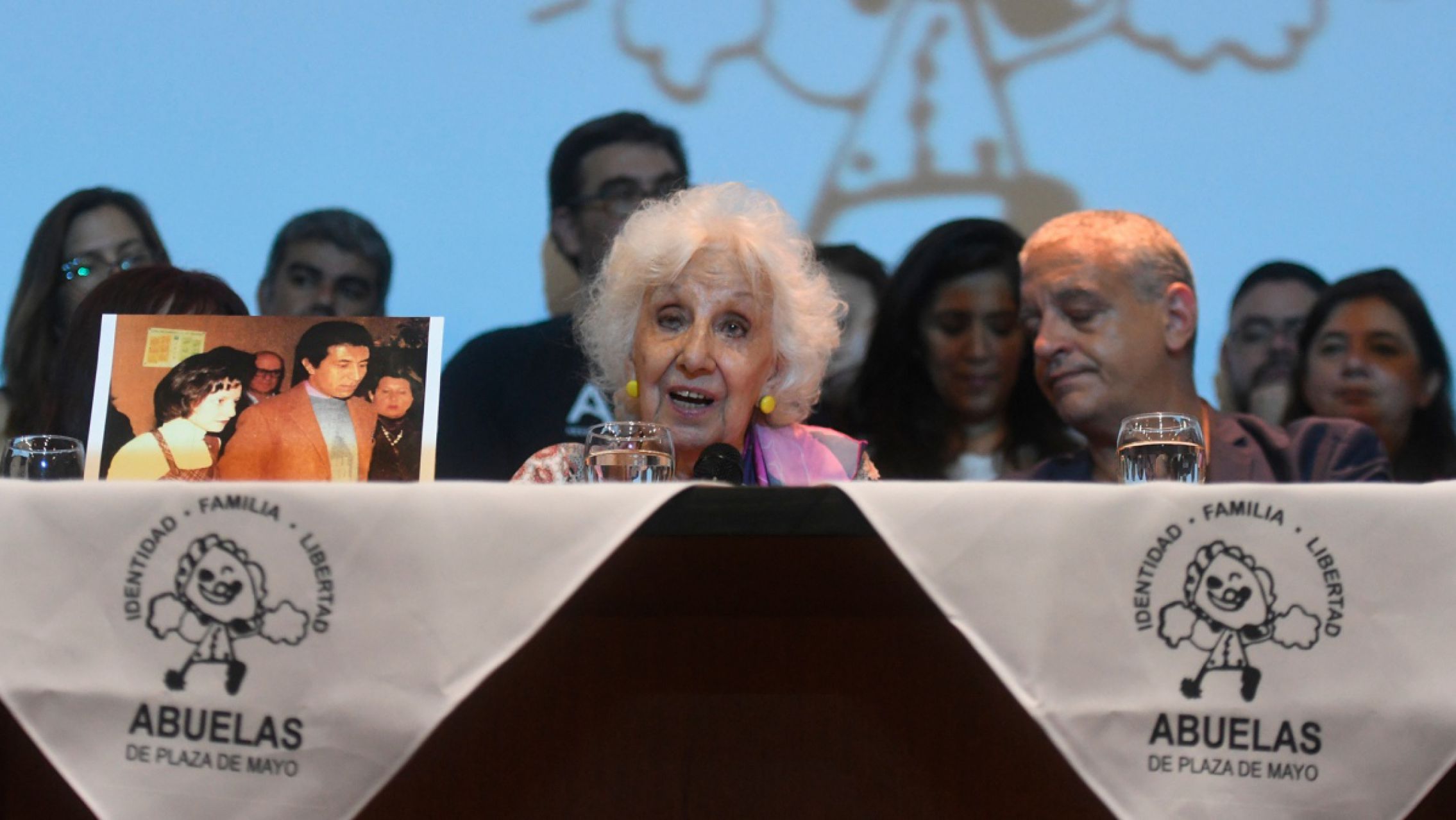 Abuelas anunció la aparición del nieto número 132