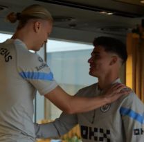 Julián Álvarez volvió a Manchester y sus compañeros le dieron una cálida bienvenida