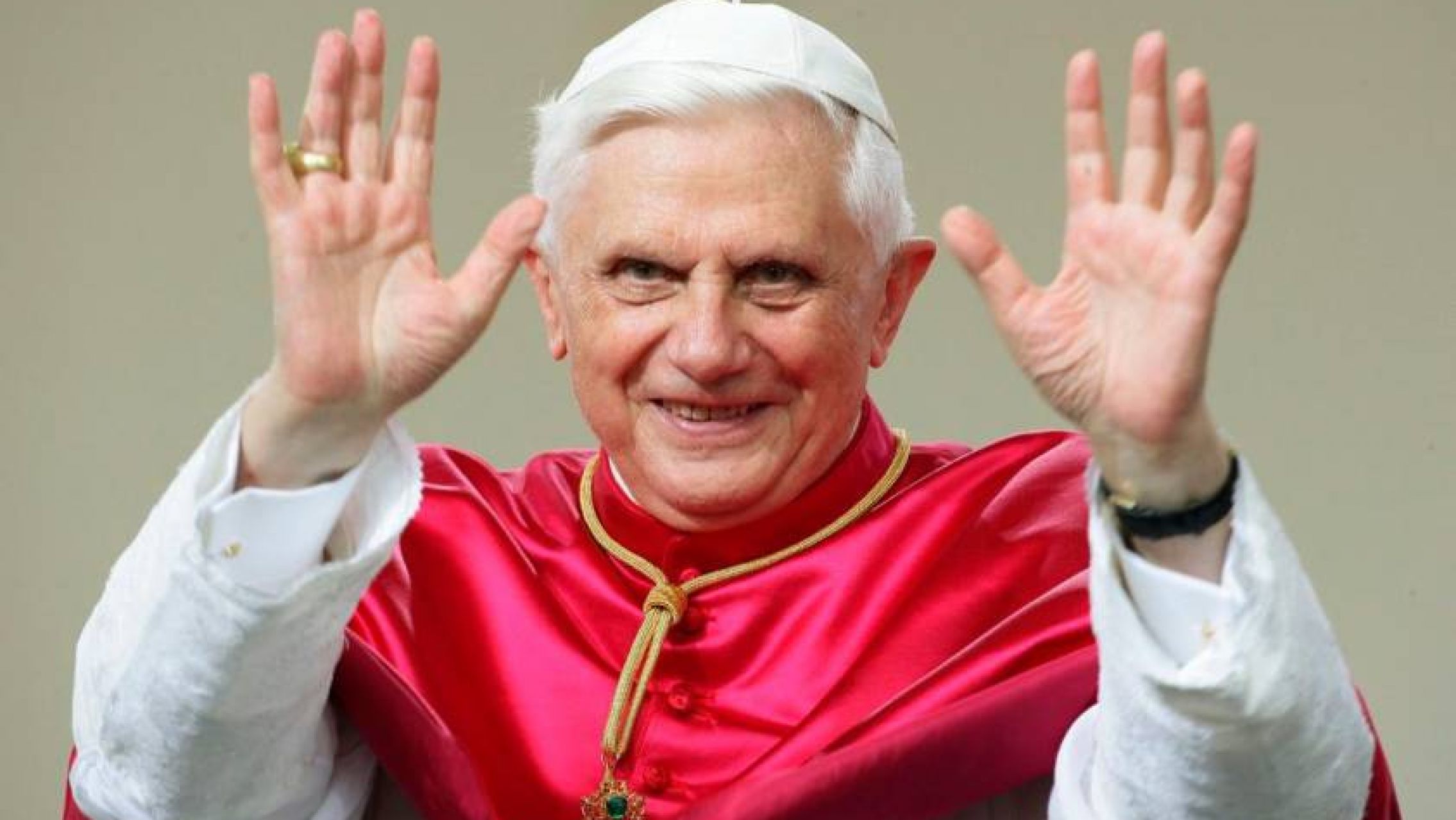 Líderes del mundo despidieron a Benedicto XVI: "Luchó con alma e inteligencia por un mundo más fraterno"
