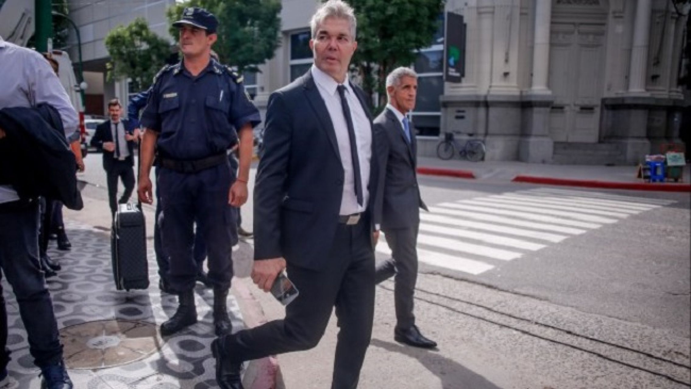 Burlando: "Debe ser un tormento para los papás de Fernando ver las imágenes"