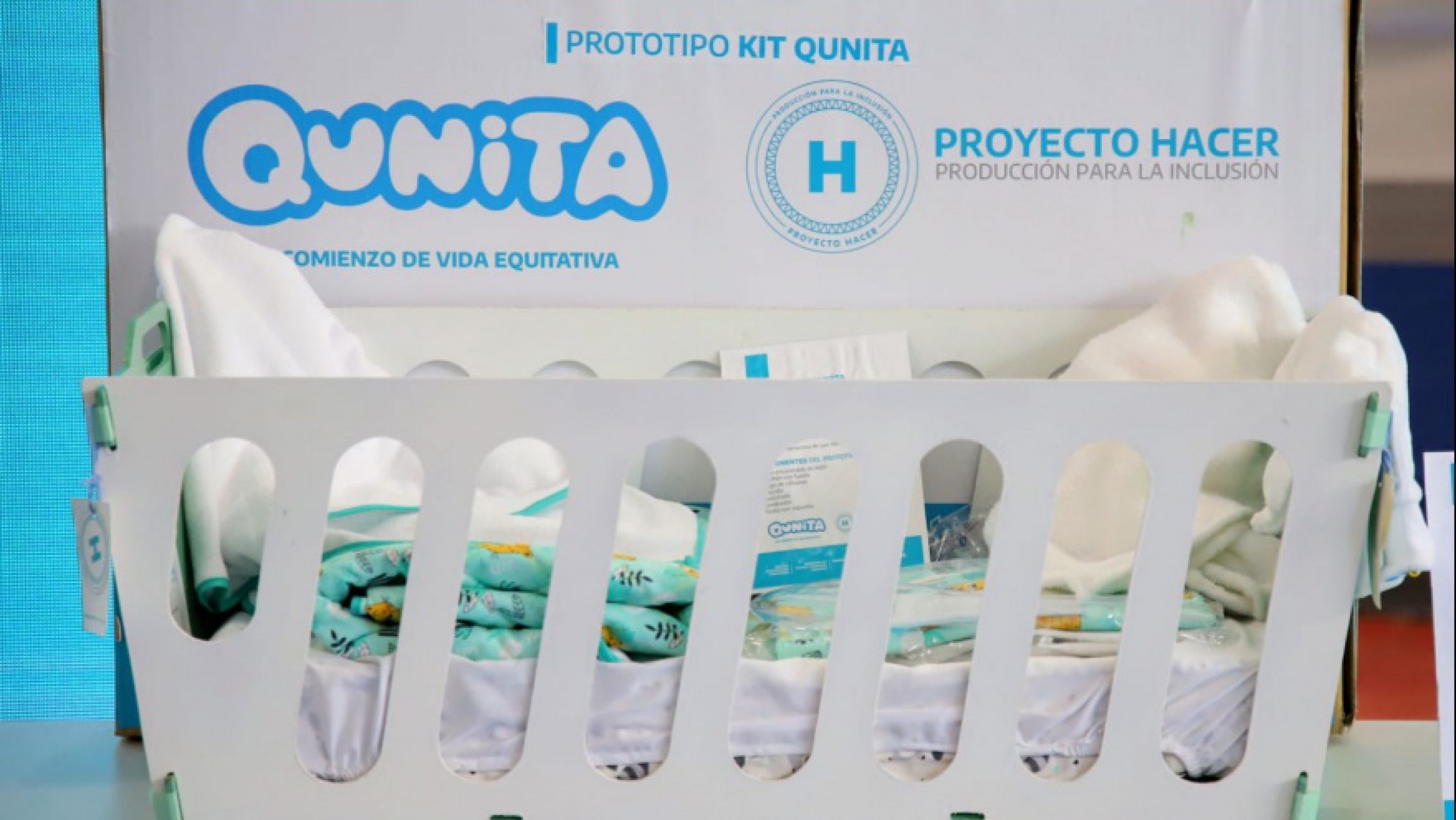 Kicillof reaviva el cuestionado plan Qunita con un multimillonario gasto en merchandising