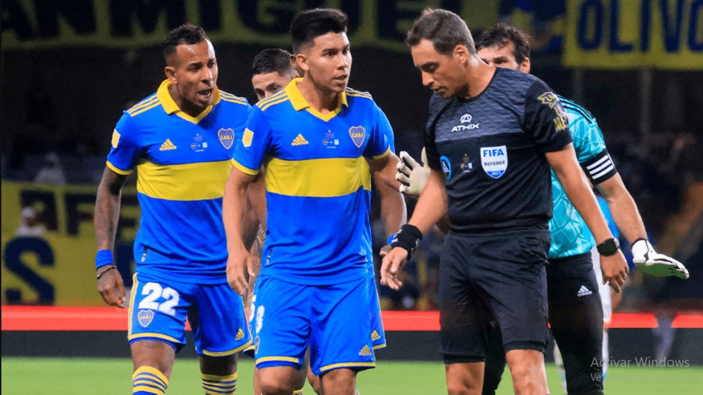 Rapallini inventó un penal sobre la hora y Racing es campeón de la Supercopa Internacional