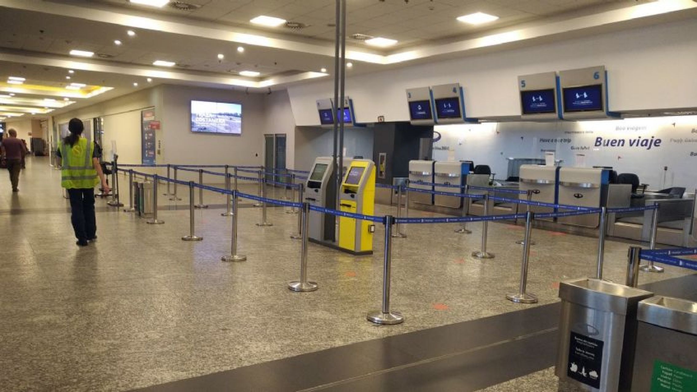 Fuertes denuncias contra una low cost por demoras y cancelaciones