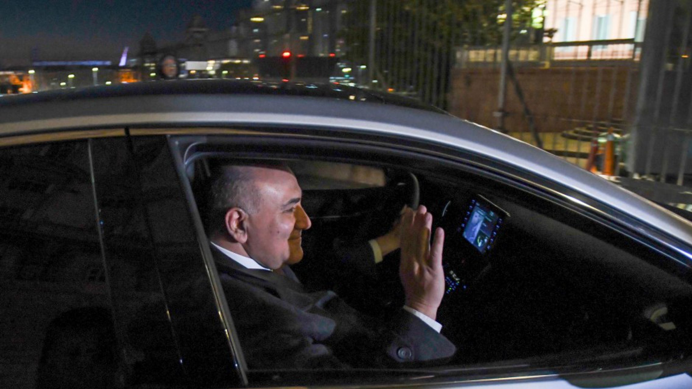 Manzur se vuelve a Tucumán y los candidatos a sucederlo son Olmos, Scioli y Rossi