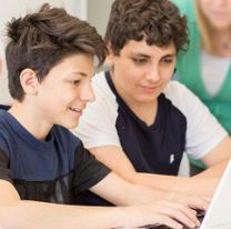 El gobierno bonaerense flexibilizará las condiciones para pasar de año en la secundaria y ya casi no habrá repitencia