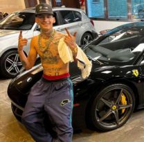 Cuánto pagó L-Gante por una Ferrari negra último modelo