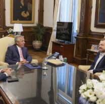 El Presidente recibió a un investigador del CONICET tras la prueba exitosa contra el cáncer en tejido humano