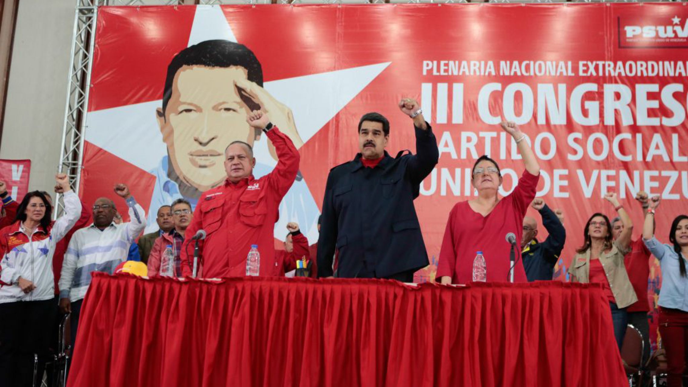 La actividad económica cayó un 15% a fines del 2022 y los precios subieron un 40% en enero