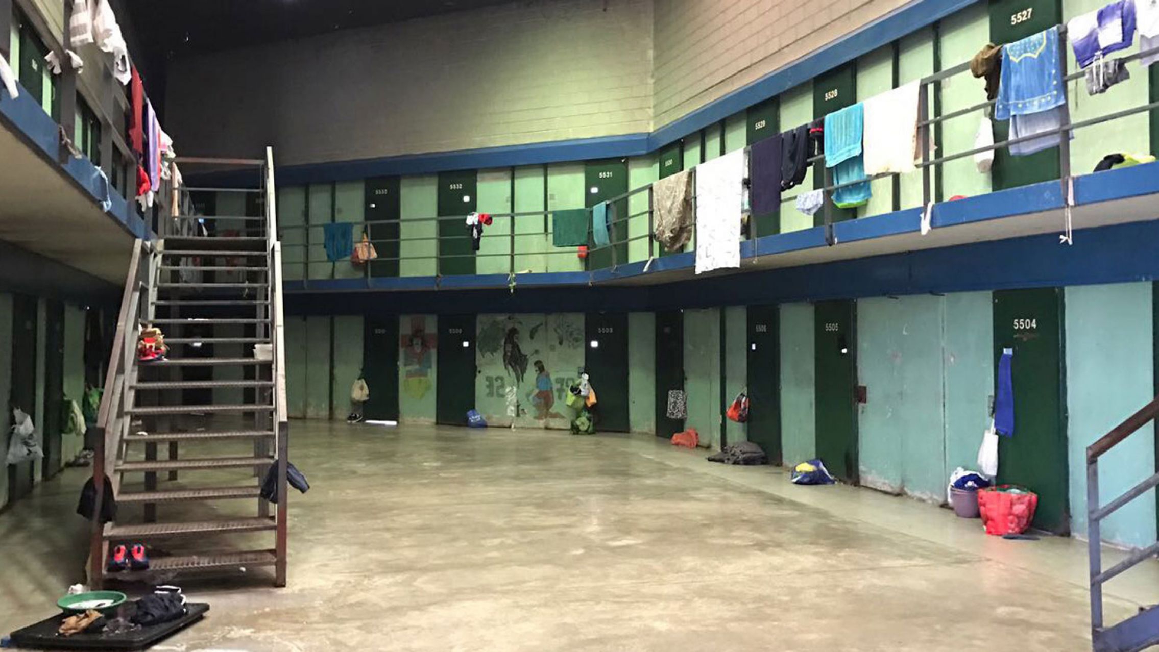 Allanaron los penales de Rawson, Marcos Paz y Ezeiza por los narcos que siguen operando desde adentro