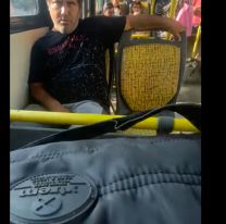 Un degenerado fue filmado mientras se tocaba frente a una niña en un colectivo