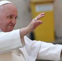 El papa Francisco fue dado de alta y regresó al Vaticano: "Aún estoy vivo, no tuve miedo"