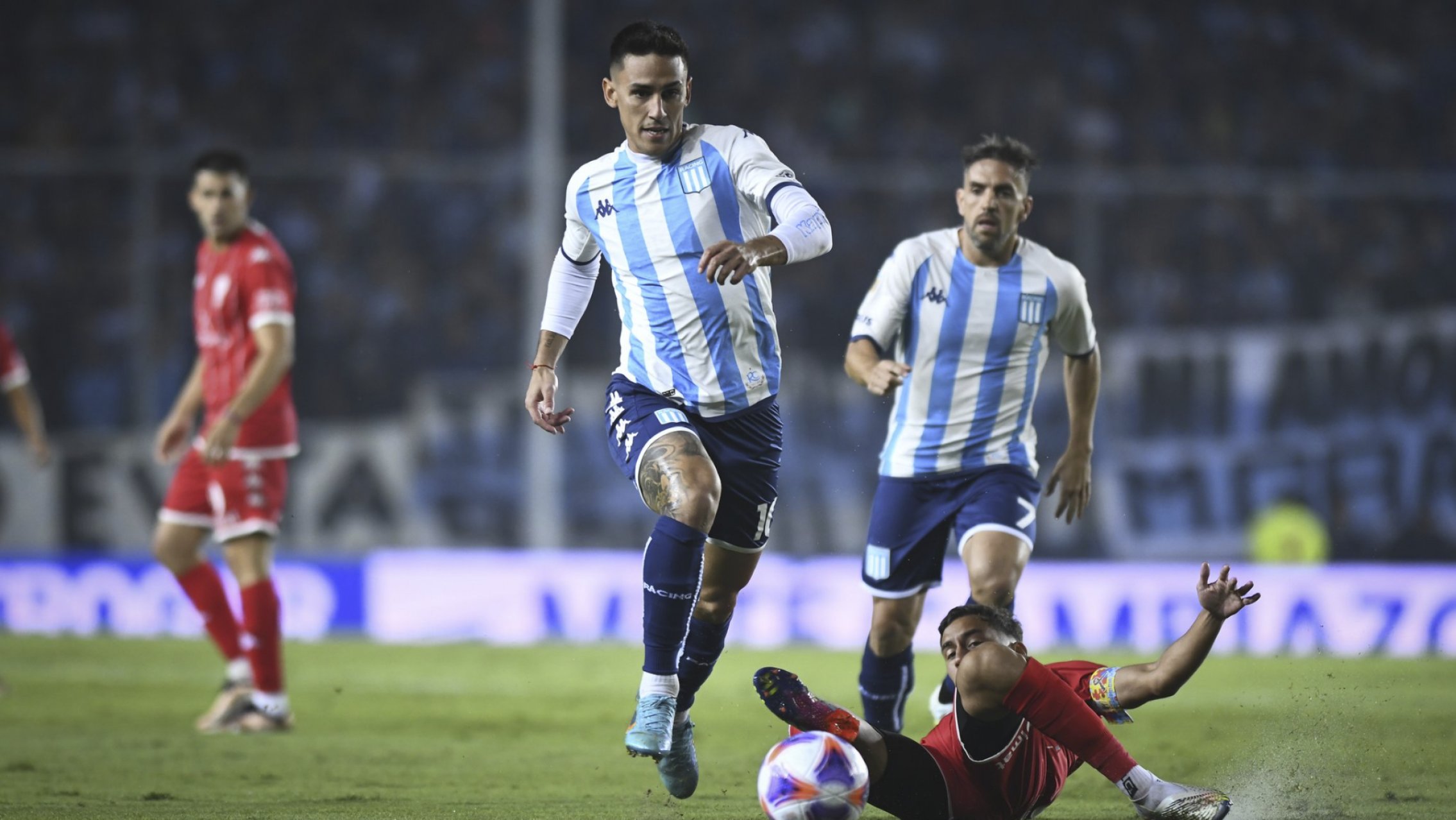 Copa Libertadores: con un espectacular gol de Rojas, Racing venció a Ñublense en Chile