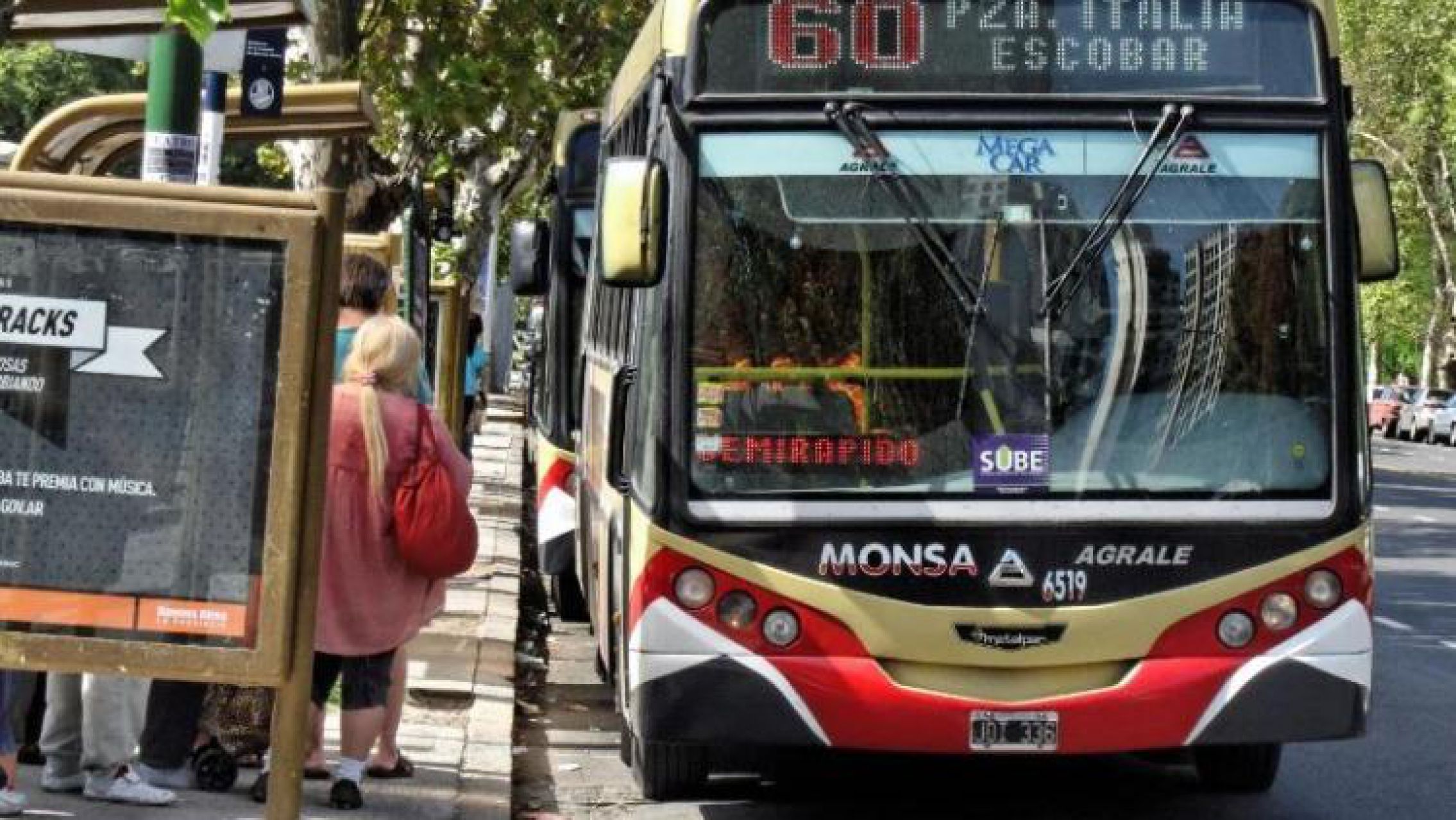 Ajuste: Milei no mandará subsidios al transporte en el interior ¿a cuánto se va el boleto?