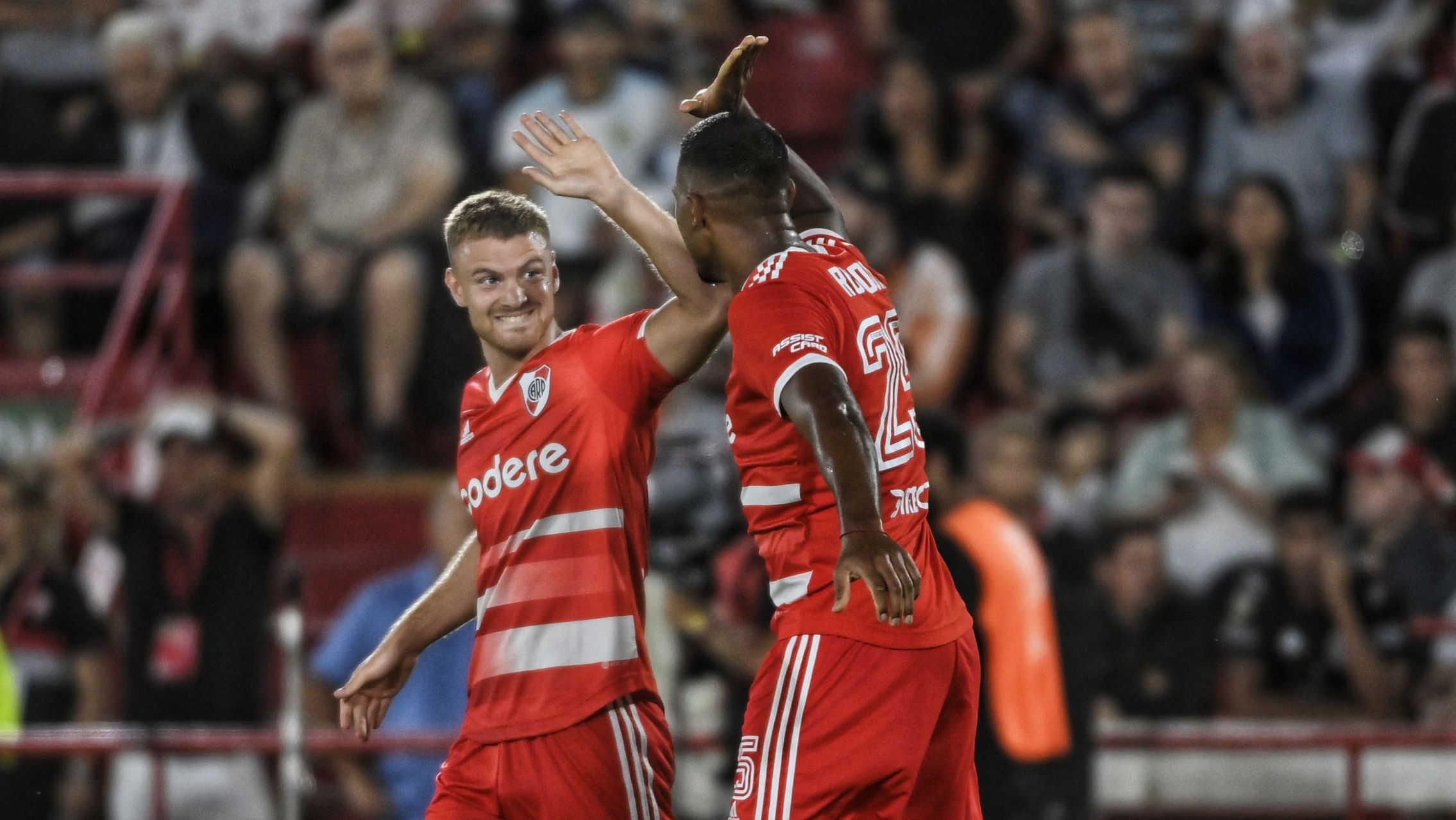 River le ganó a Huracán y se escapa en la tabla de la Liga Profesional